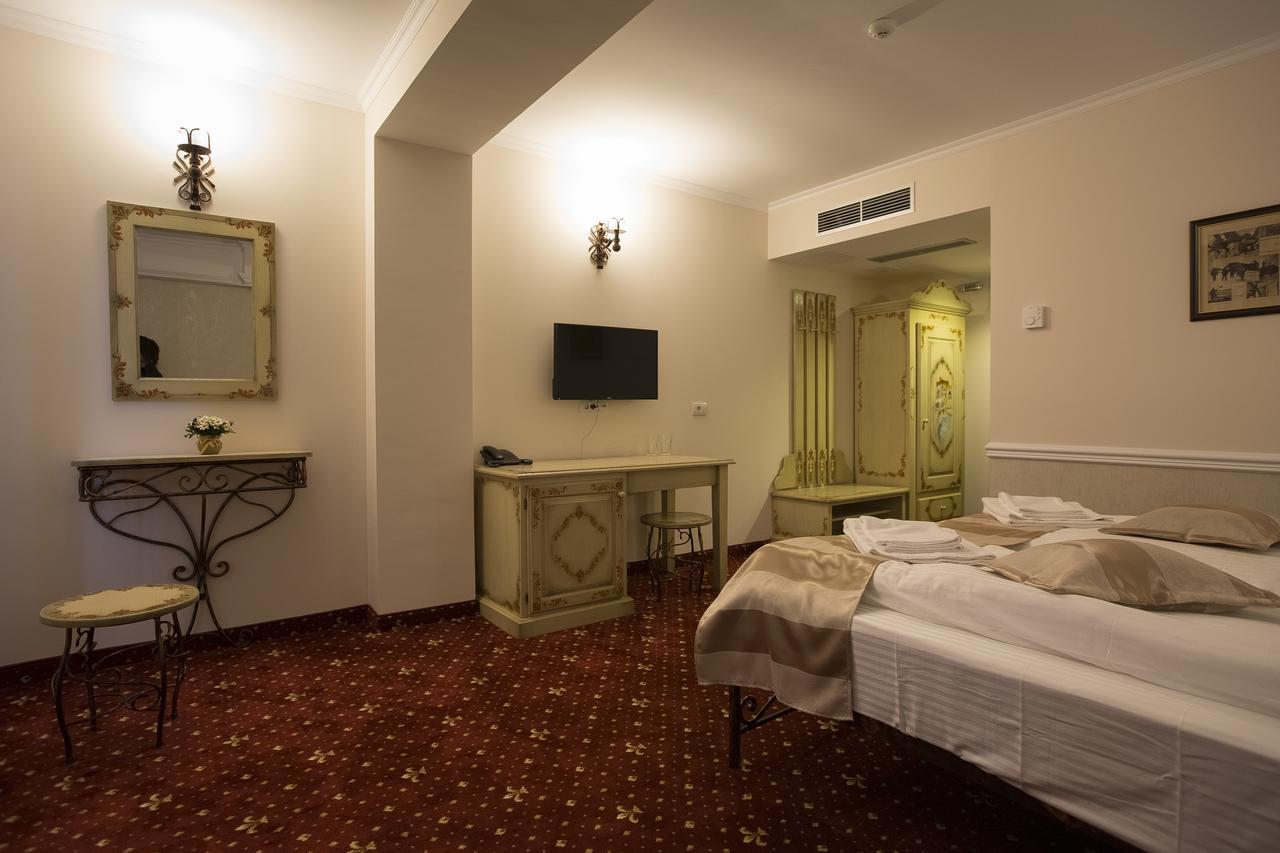 Hotel Aviator Boutique Otopeni Exterior foto