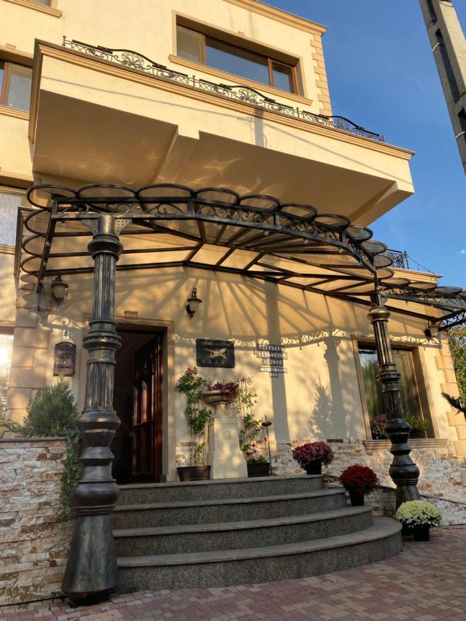 Hotel Aviator Boutique Otopeni Exterior foto