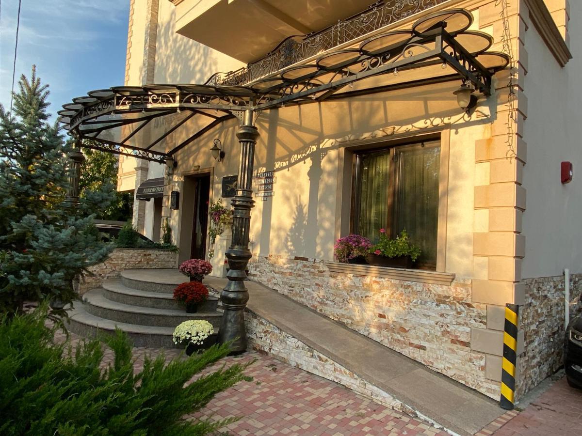 Hotel Aviator Boutique Otopeni Exterior foto