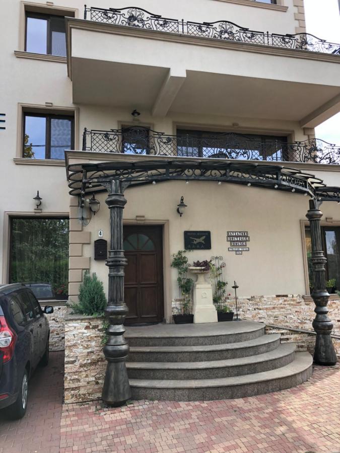 Hotel Aviator Boutique Otopeni Exterior foto